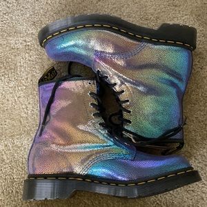 Rainbow 🌈 iridescent doc marten NWT